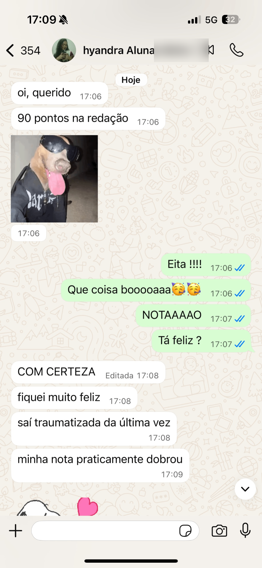 Print de WhatsApp: aluna Hyandra comemorando nota 90 na redação do EXATO